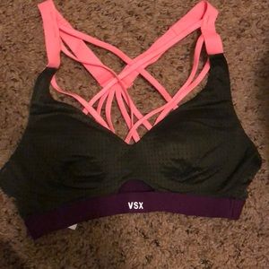 VS sports bra